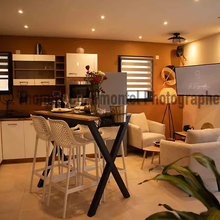 Motel para Casais Le Desirella Camors